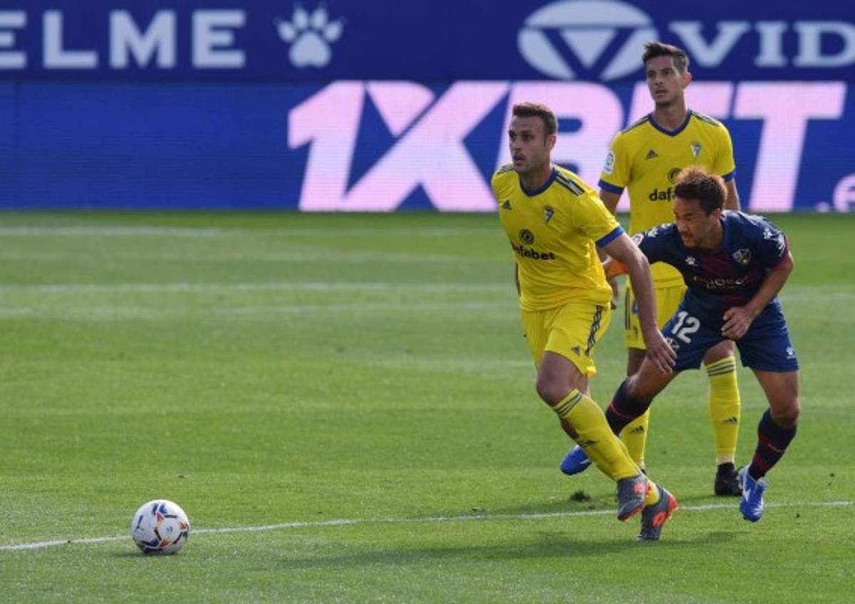 El 'potente' 11 del Cádiz para bajarse al líder Atlético en la Liga Española: ¿y el Choco Lozano?