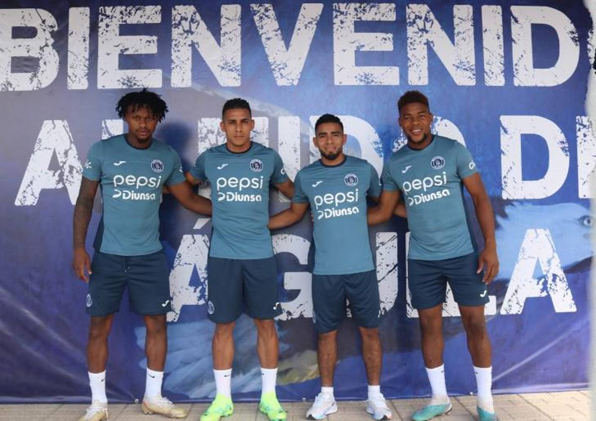 Fotos: Agustín Auzmendi y los nuevos fichajes ya lucen la camisa de Motagua; presentan al nuevo preparador físico