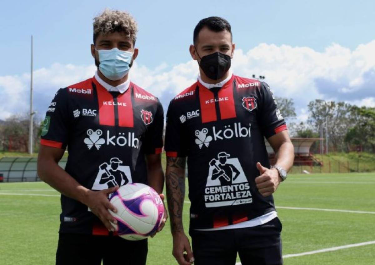 Fichajes: Alajuelense da noticias sobre Alex López y se define si 'Gullit' Peña jugará en Nicaragua