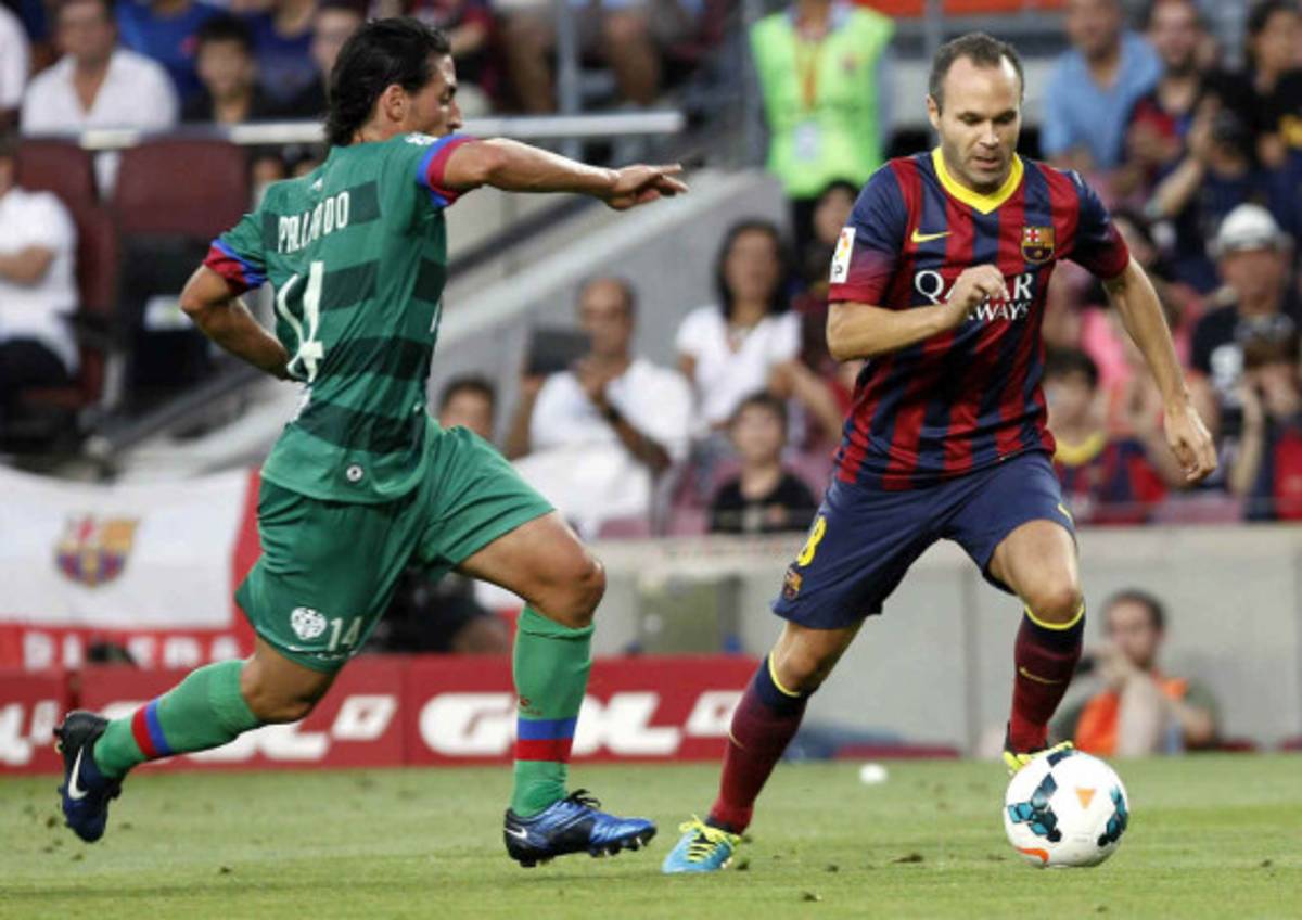 Barcelona aplasta 7-0 al Levante.