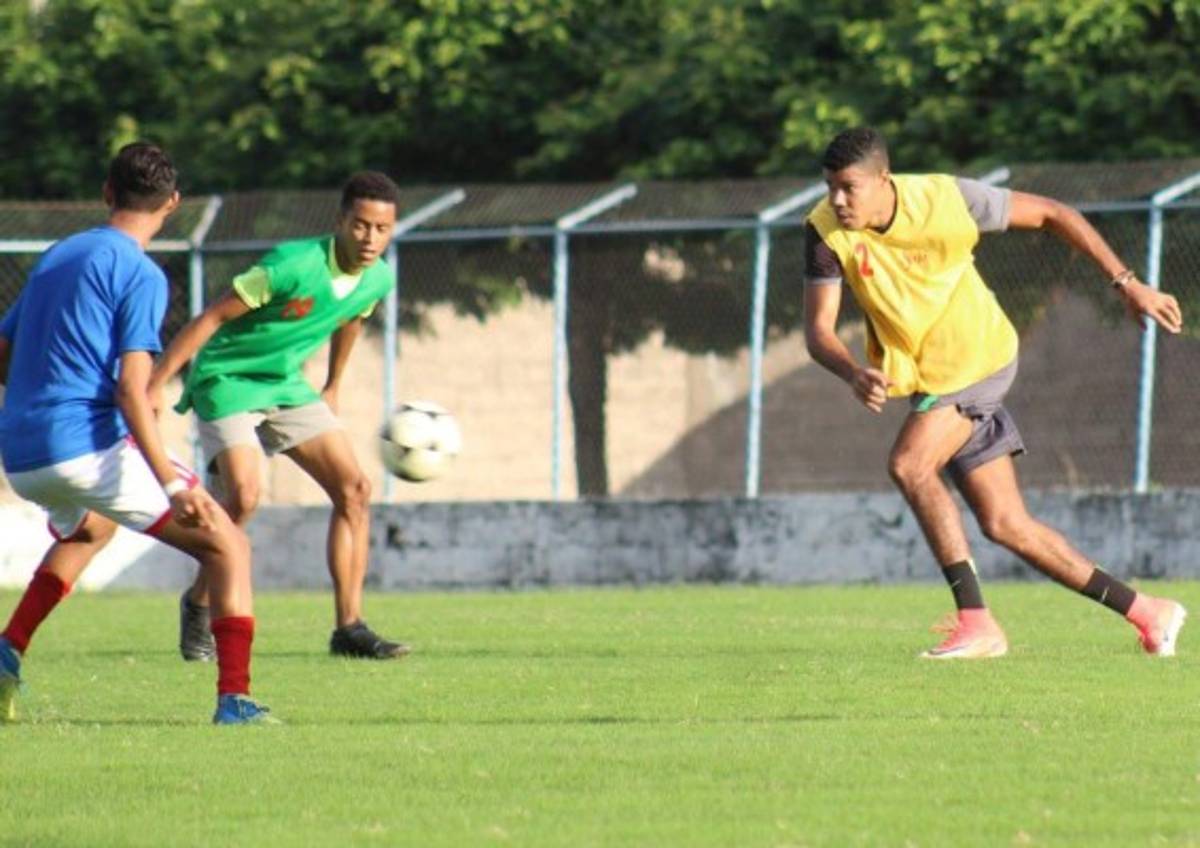 MERCADO: Real España busca defensor, Marathón y Juticalpa fichan delanteros