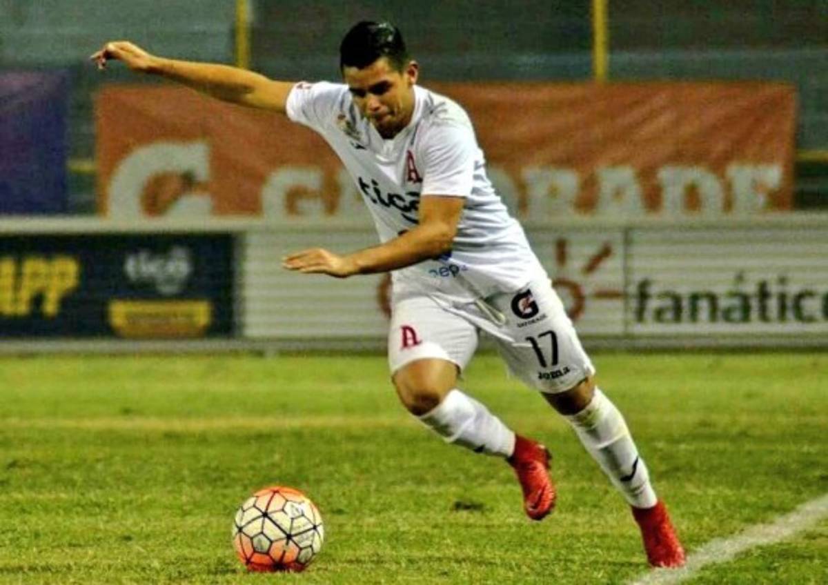 SORPRESAS | Hondureños agitan el mercado de fichajes en Centroamérica