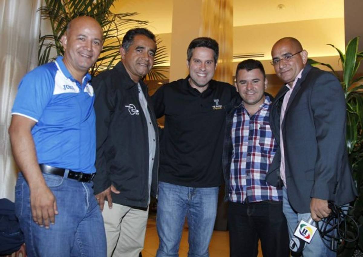 Copán Álvarez de cumpleaños y Cristiano visitando a la Selección de Honduras