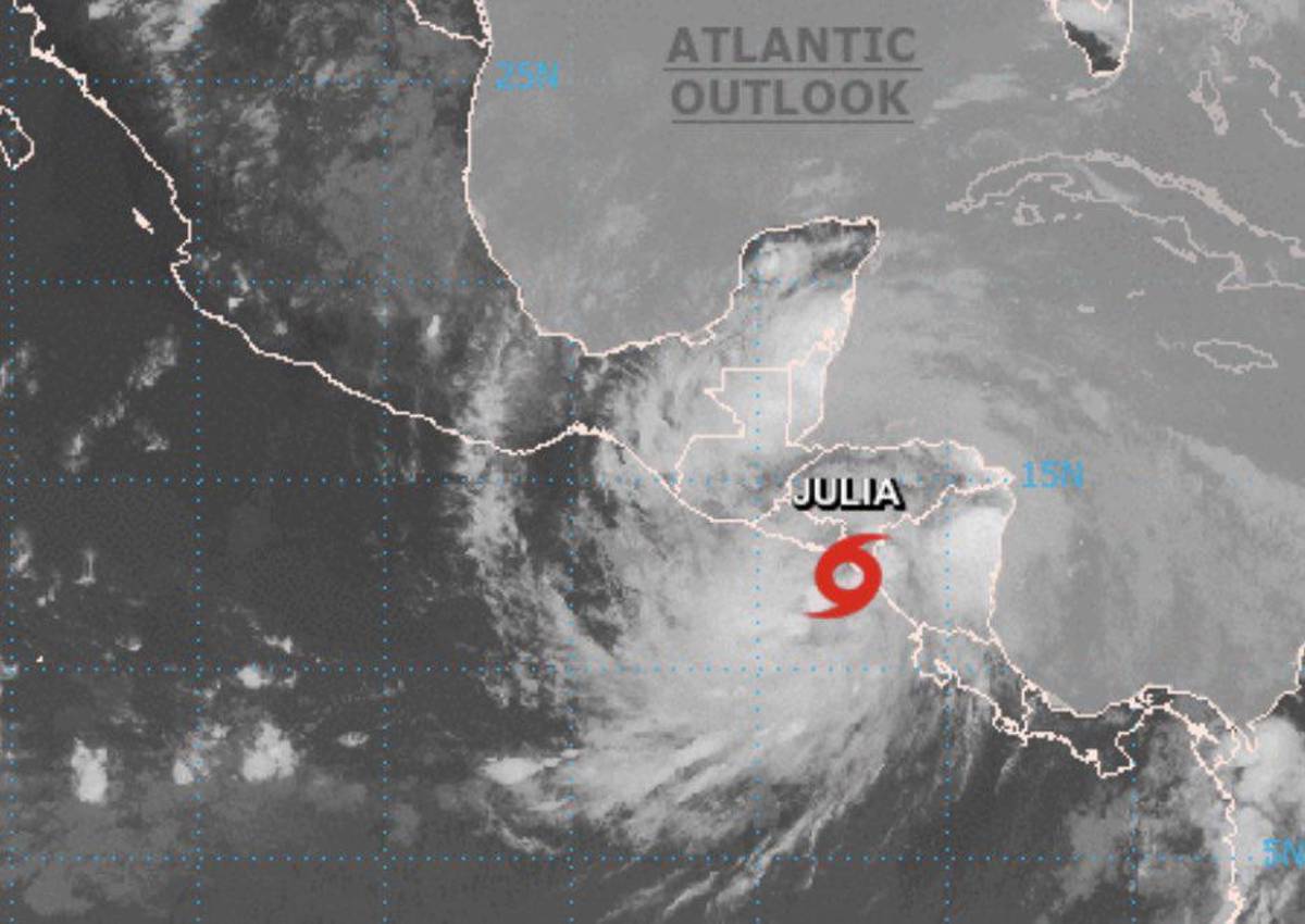 INFORME ESPECIAL: Río Chamelecón se desborda, La Lima comienza a sufrir los efectos de Julia y aumentan las evacuaciones