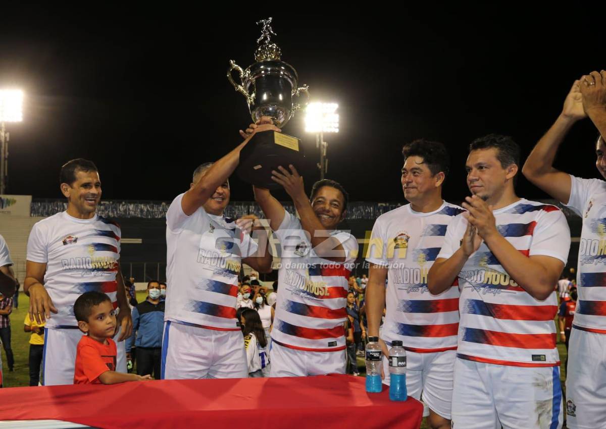 ¡No pierden el toque! Así lucen los exjugadores de Olimpia y Motagua que disfrutaron en un partido benéfico en Tegucigalpa