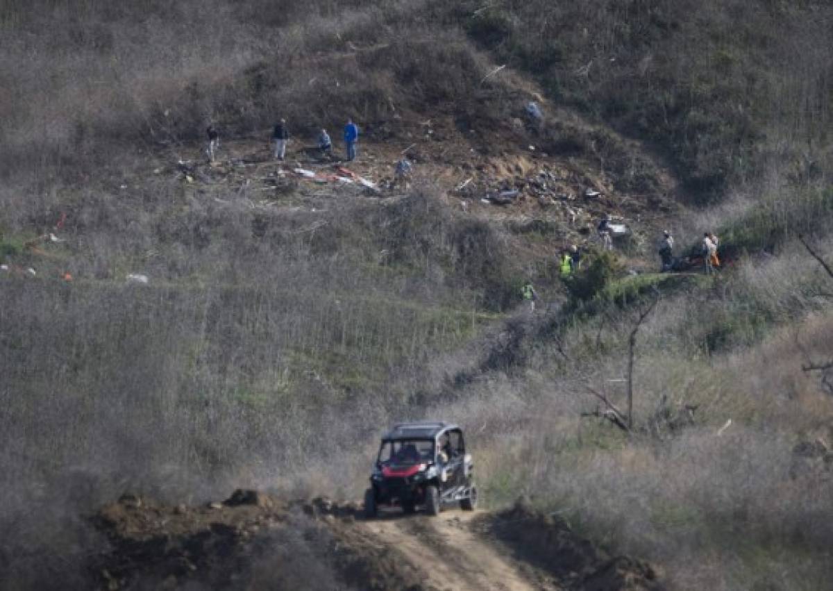 Kobe Bryant; Recuperan los primeros cuerpos en el lugar donde se estrelló el helicóptero