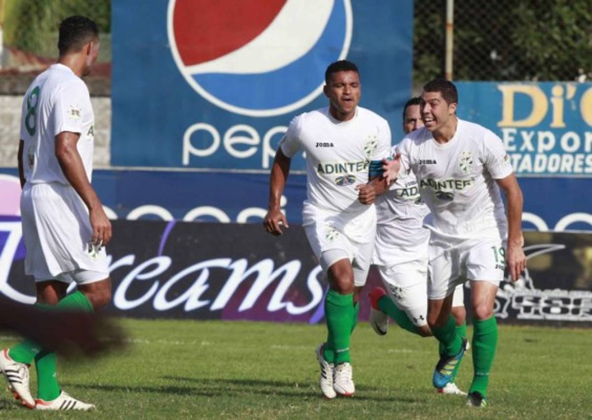 Estrellas del fútbol hondureño que se retiraron en el olvido