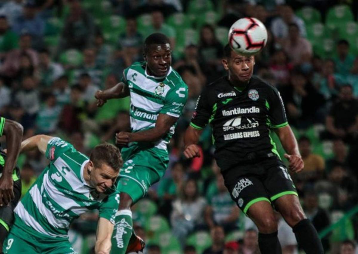 Noche de espanto en Torreón: Las tristes fotos que deja el Santos-Marathón en Champions