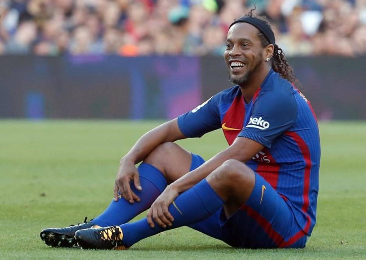 Ronaldinho sorprende: este es su nuevo e inesperado trabajo ¿Dejará el fútbol de exhibición?