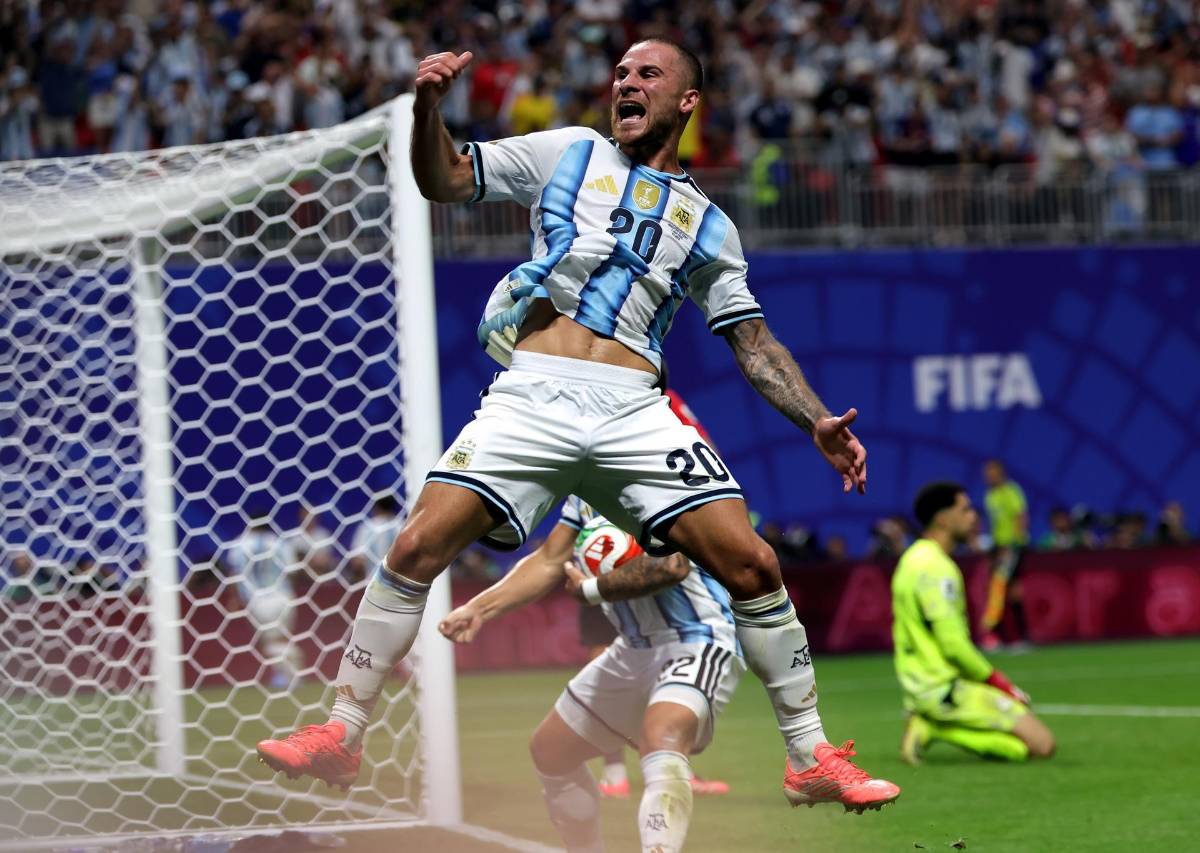 Las lágrimas de Messi, el penal que el VAR no le pitó a Egipto y celebración histórica