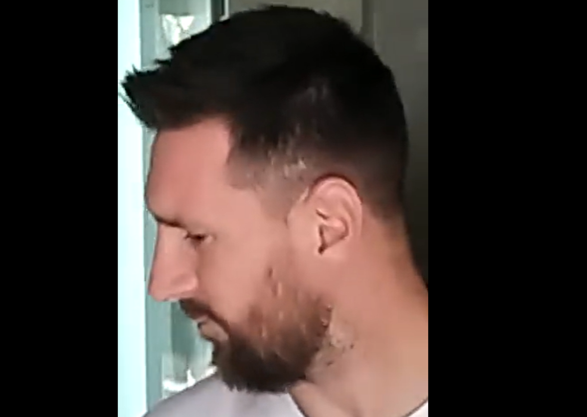 ¡Qué mala suerte! No pudo acompañar a su mamá a hacer un trámite y ella terminó en la casa de Messi: ‘‘Nunca me lo voy a perdonar’’