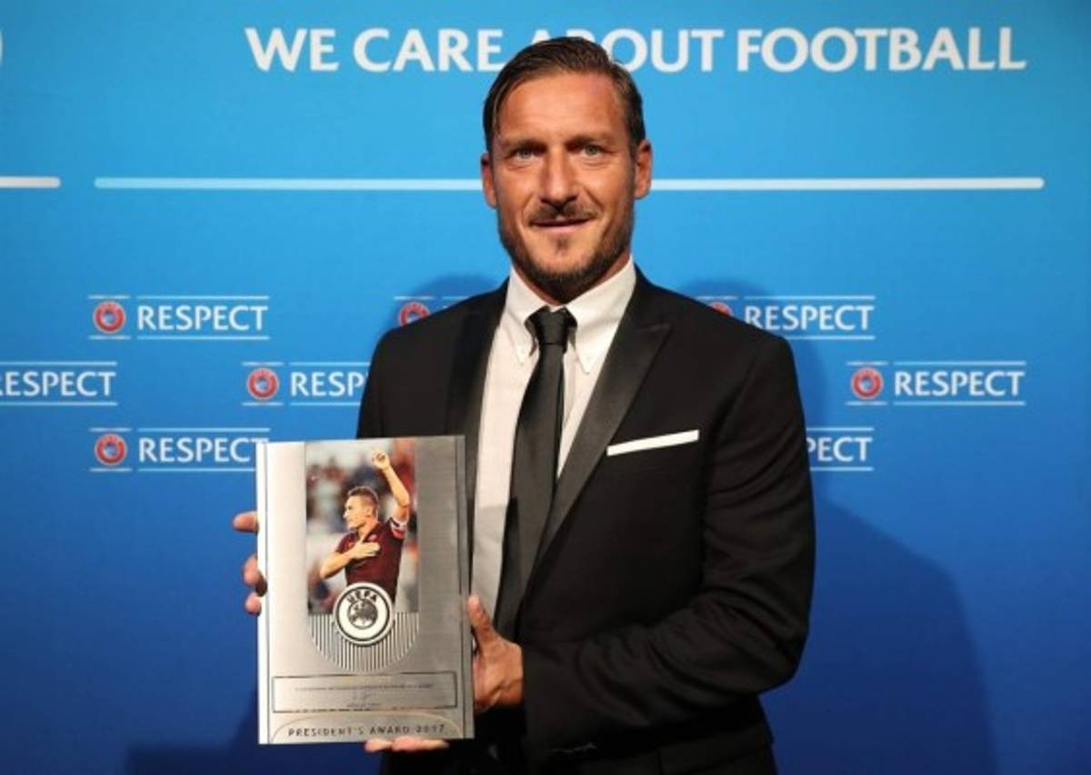 Las fotos más curiosas que dejó el sorteo de Champions con Messi y CR7 de protagonistas