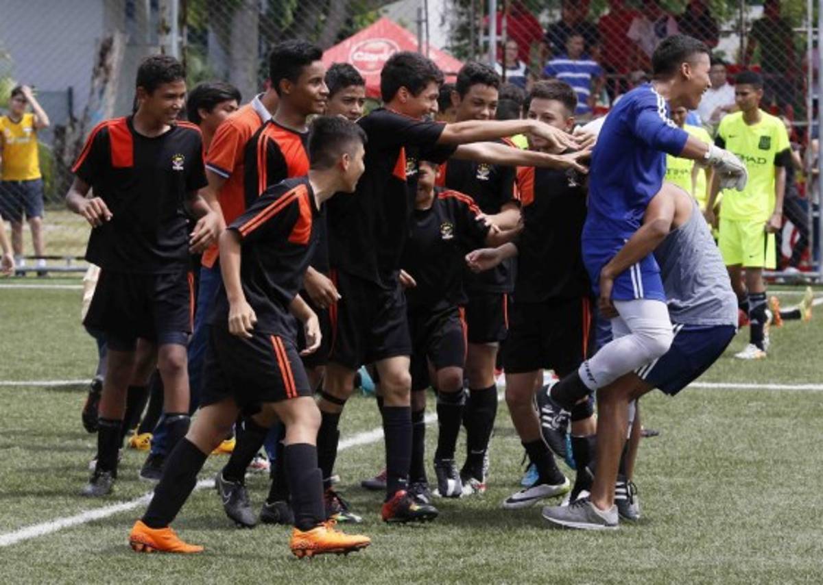 EN FOTOS: Así fue el cierre de los Juegos de la Juventud Unitec 2016 en San Pedro Sula
