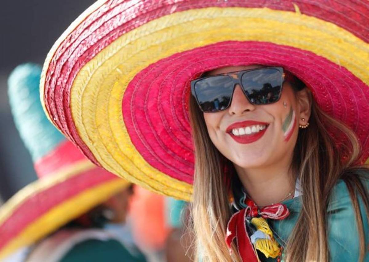 ¡Solo bellezas! Alemanas y mexicanas se roban las miradas en el Luzhniki Stadium