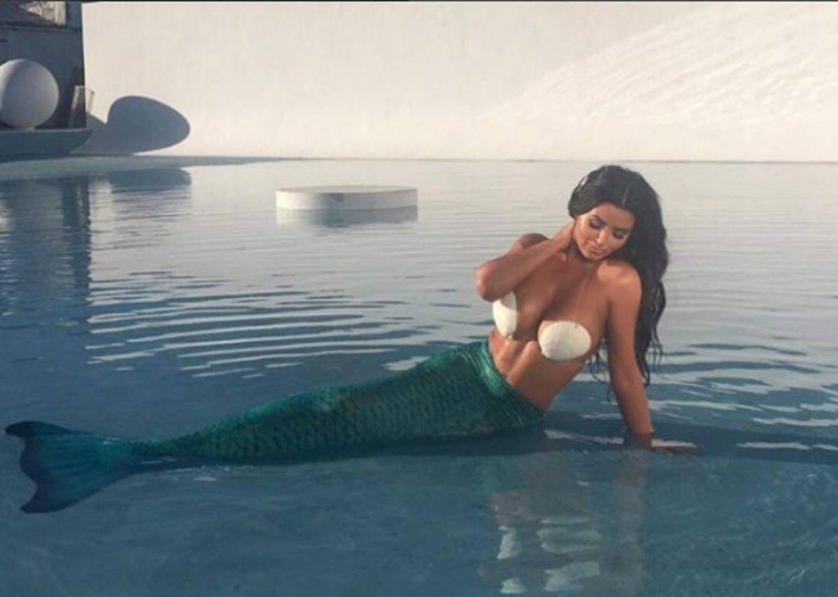 ¡De infarto! La exfutbolista más sexy arrasa con su calendario para 2017