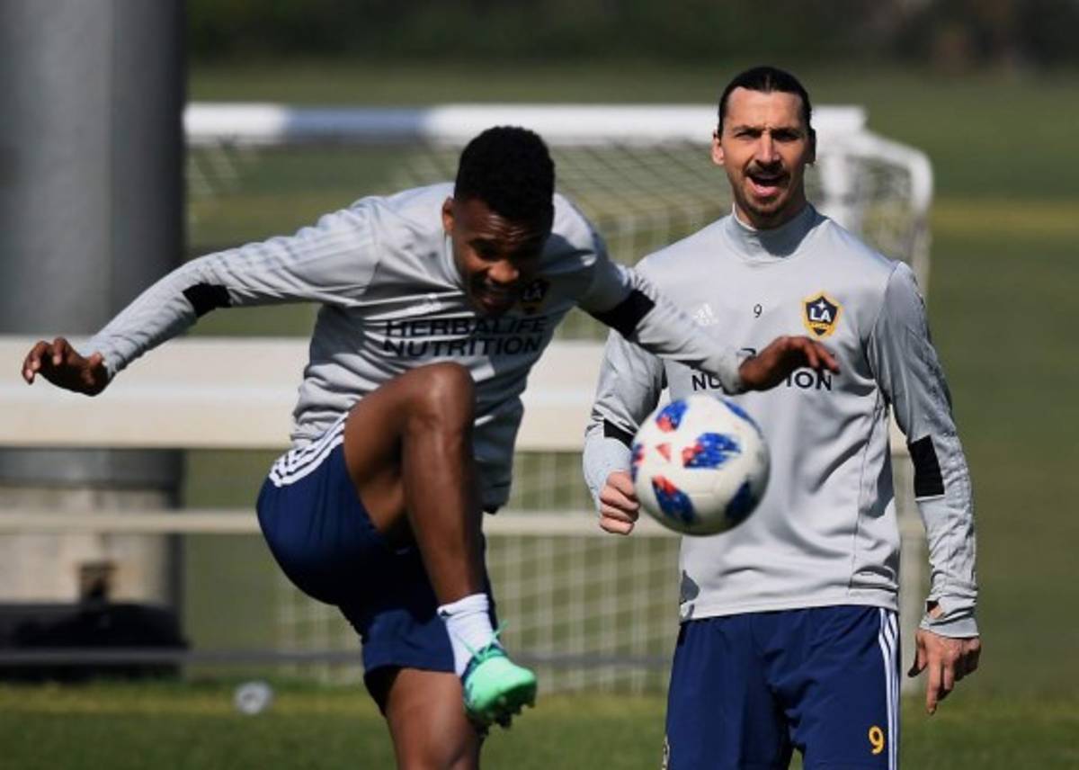 EN FOTOS: 'Ibramanía' en Los Angeles con llegada de Zlatan... ¿Qué se dijo con Jona dos Santos?