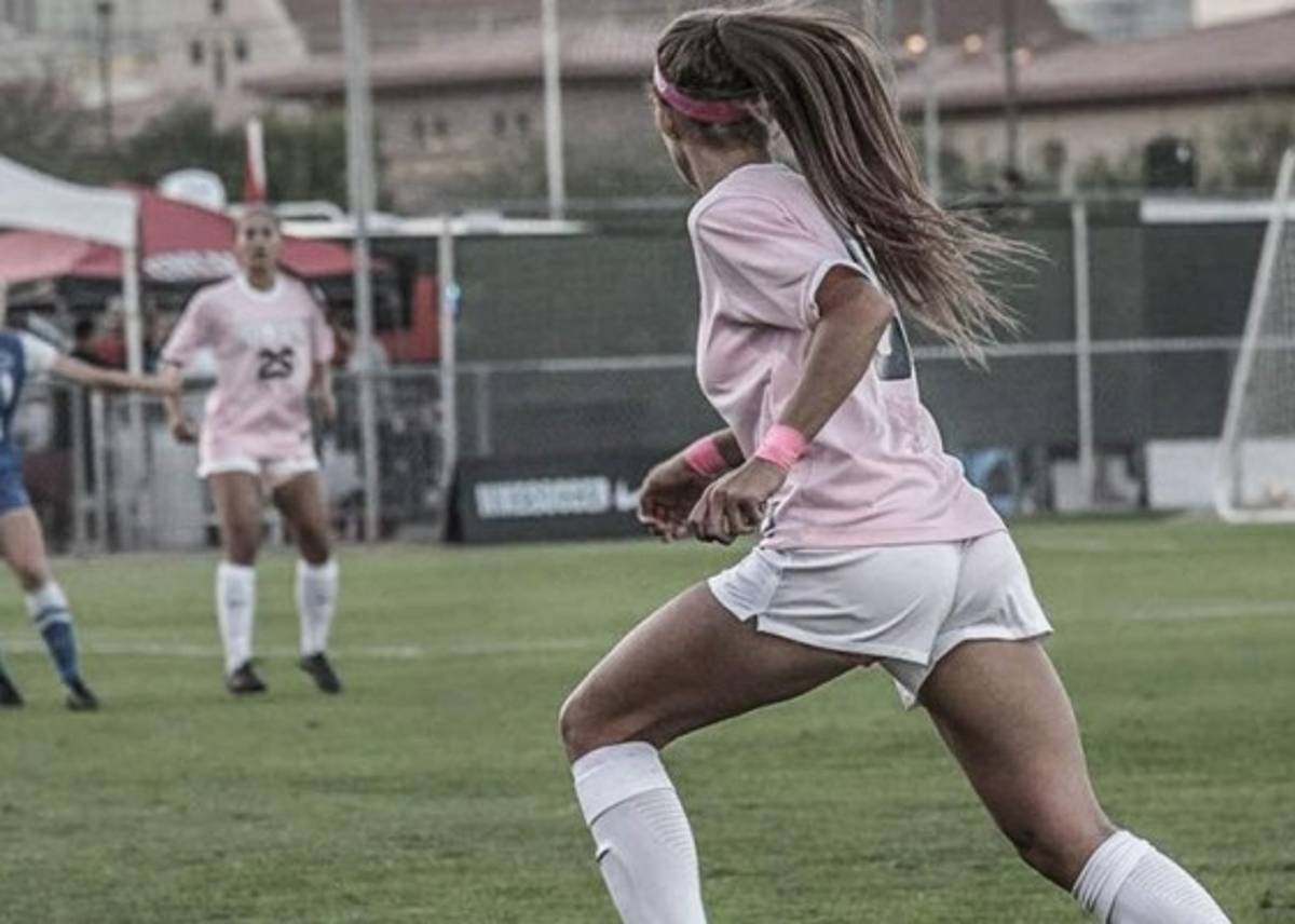 Paige Almendariz, la futbolista estadounidense que cautiva Instagram con su belleza