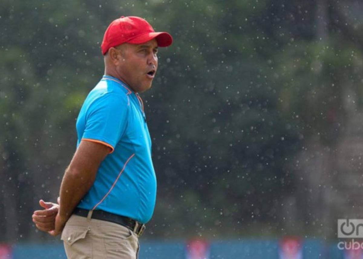 Fabián Coito en el top 5 de los entrenadores mejor pagados de la Copa Oro 2019