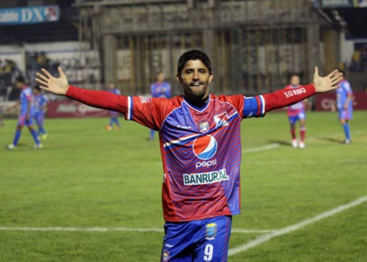 RUMORES Y FICHAJES: ¿Ronald Matarrita cedido al Manchester City?