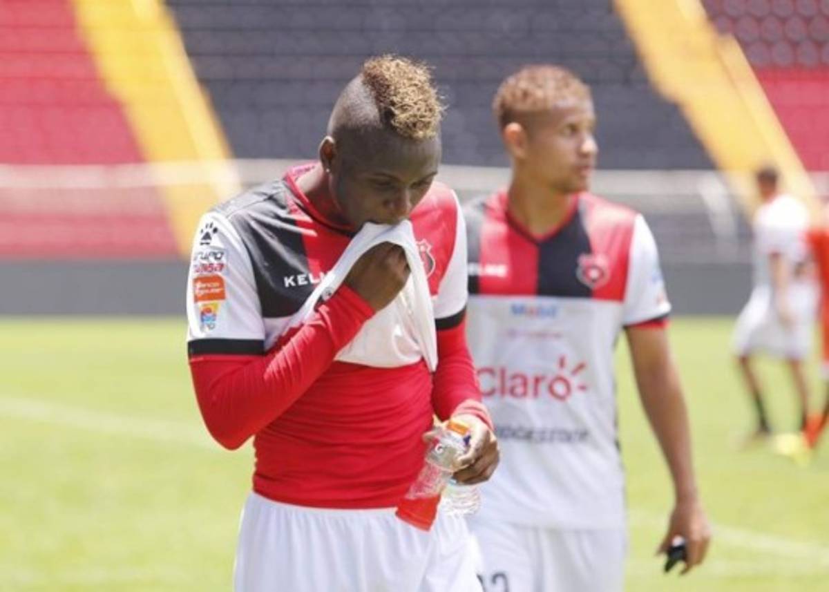 RUMORES Y FICHAJES: Iván López suena en Alajuelense y Jerry Bengtson no continúa en Saprissa