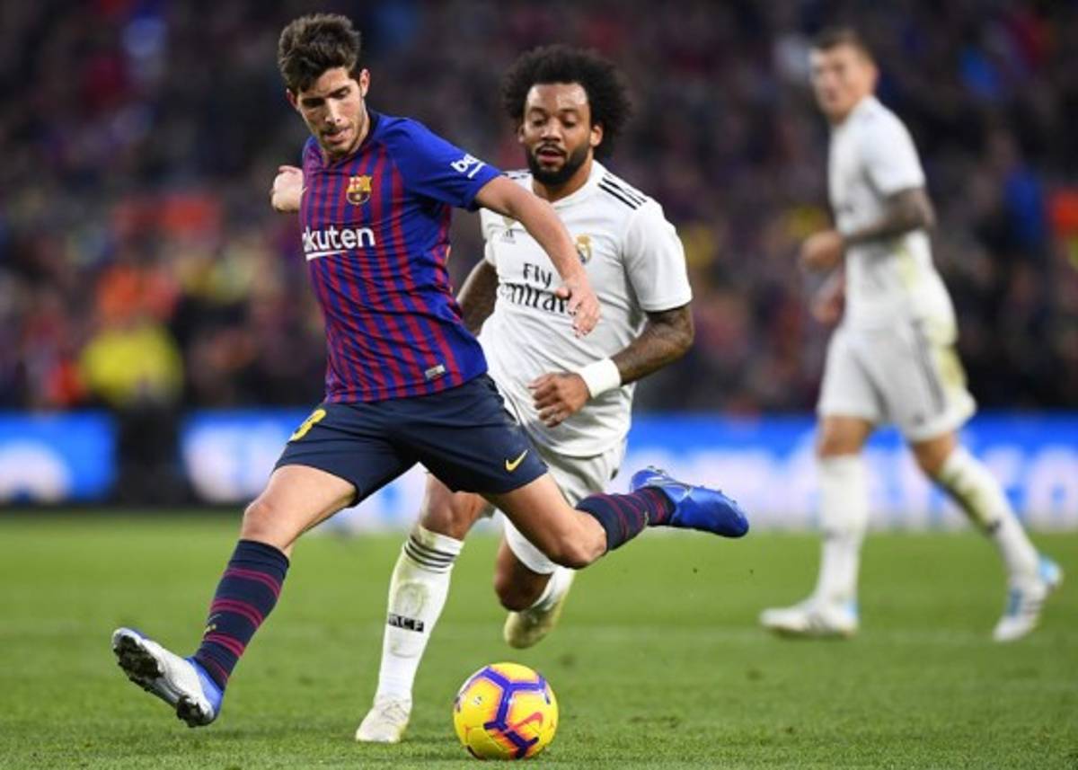 UNO A UNO: Suárez de los mejores clasificados del Barca en el clásico