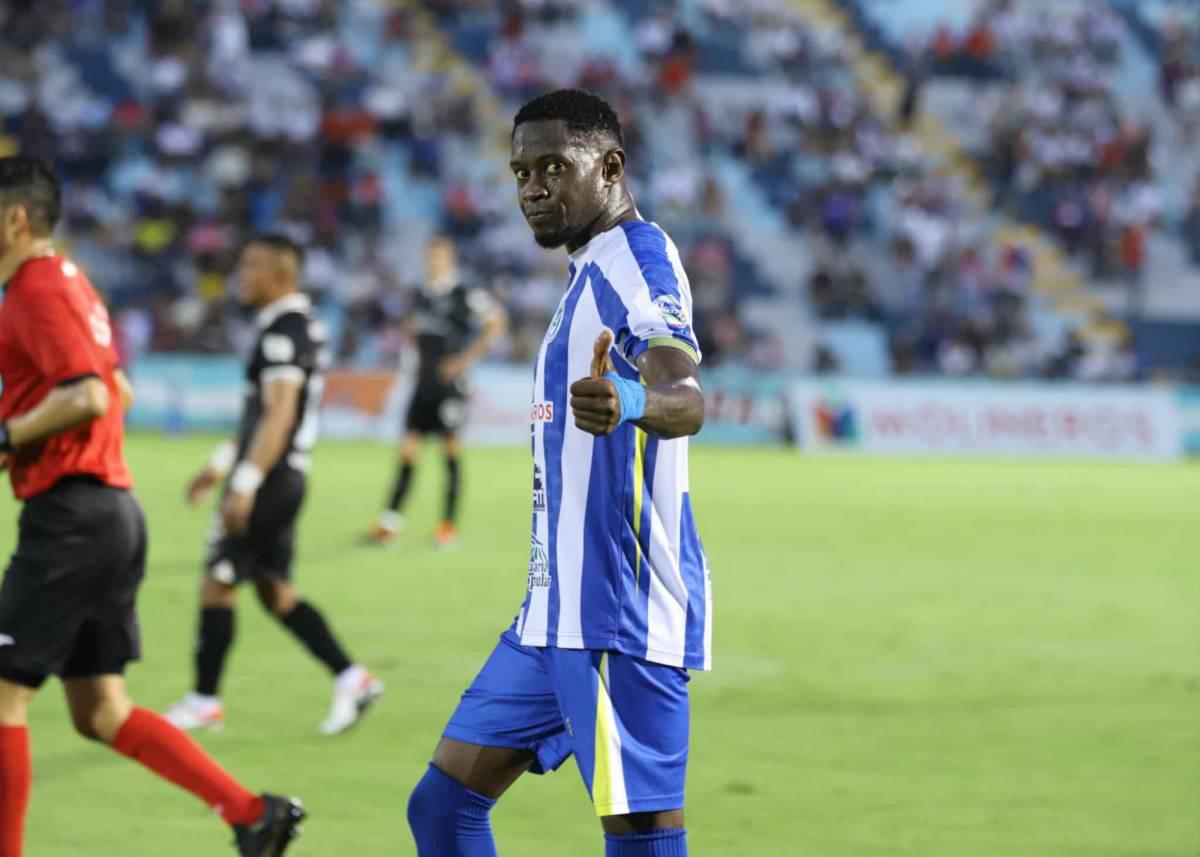 La épica remontada de Olimpia ante Victoria, Jhon Jairo no podía creerlo y las hermosas chicas en el Municipal Ceibeño