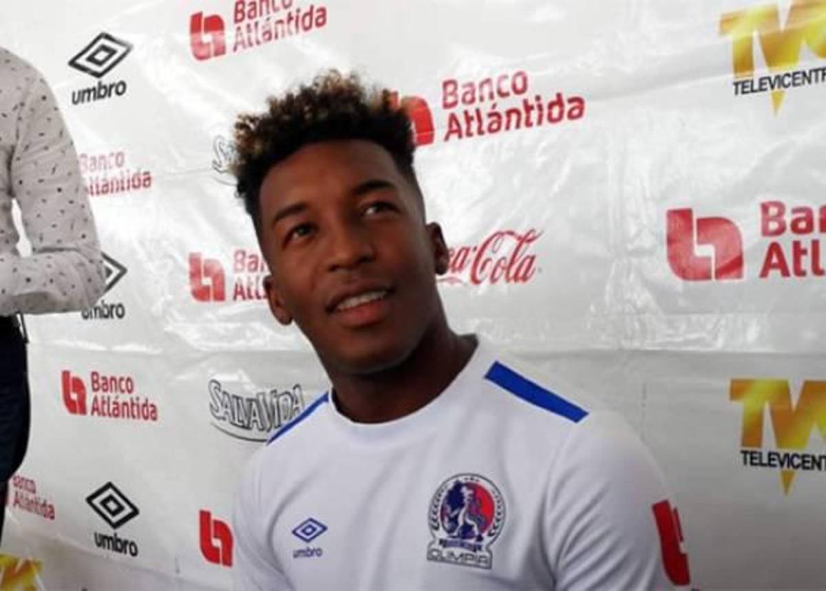 Varios fueron polémicos: los fichajes del Olimpia de Pedro Troglio que llegaron procedentes del Marathón