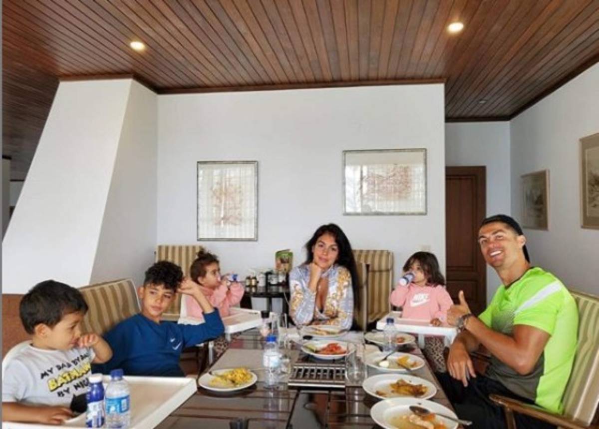 Cristiano Ronaldo se cansa de su apartamento en Funchal y alquila una casa en un pueblo de pescadores