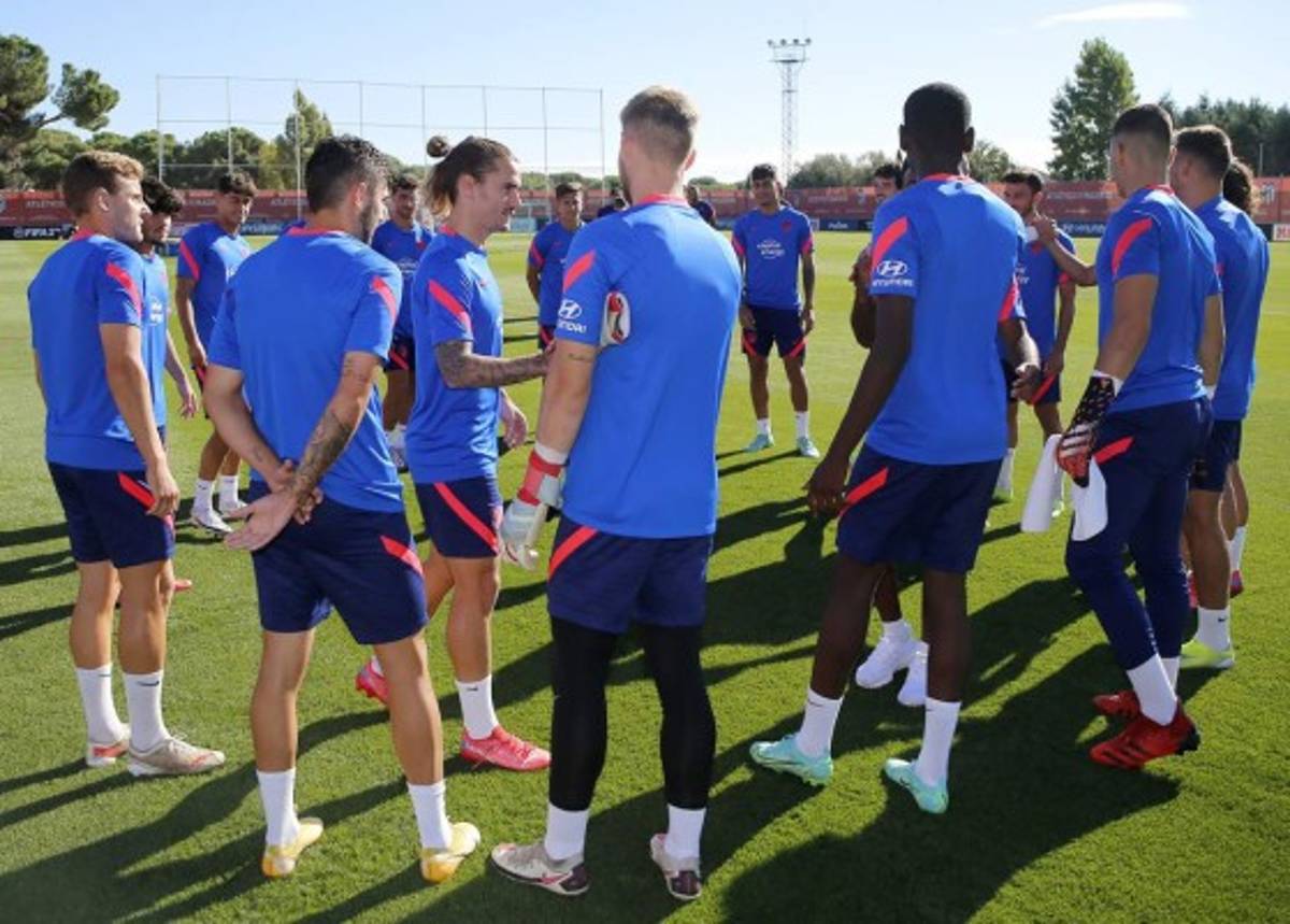 Así fue la presentación de Griezmann en el Atlético: Se olvida del Barça y el reclamo que hicieron