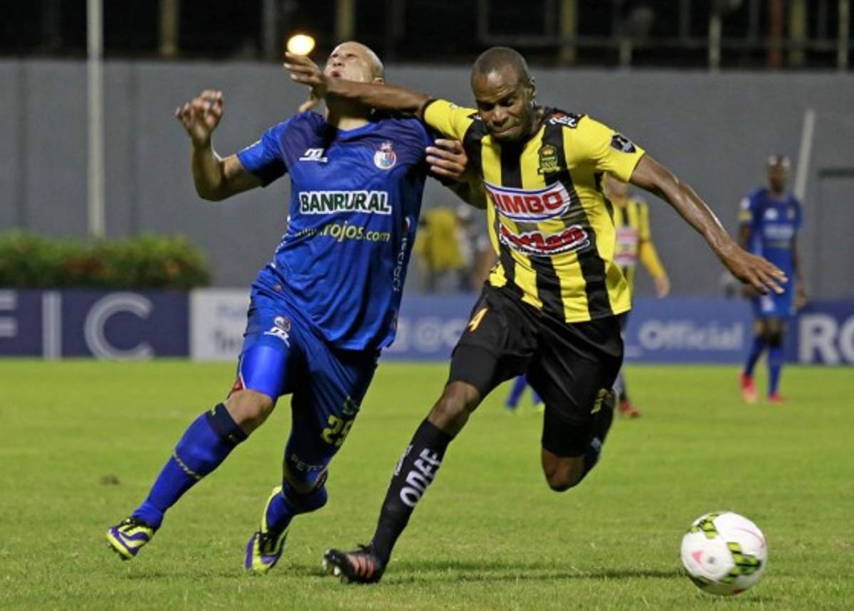 Top: 25 futbolistas hondureños que se retiraron sin que te dieras cuenta