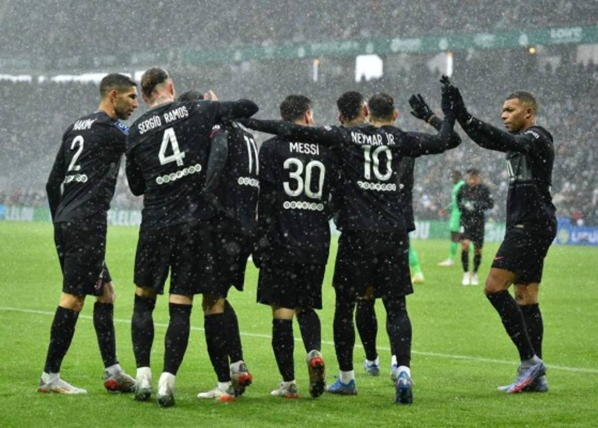 Las terribles imágenes de la lesión de Neymar y el saludo de Ramos con su nuevo 'bro' en el PSG