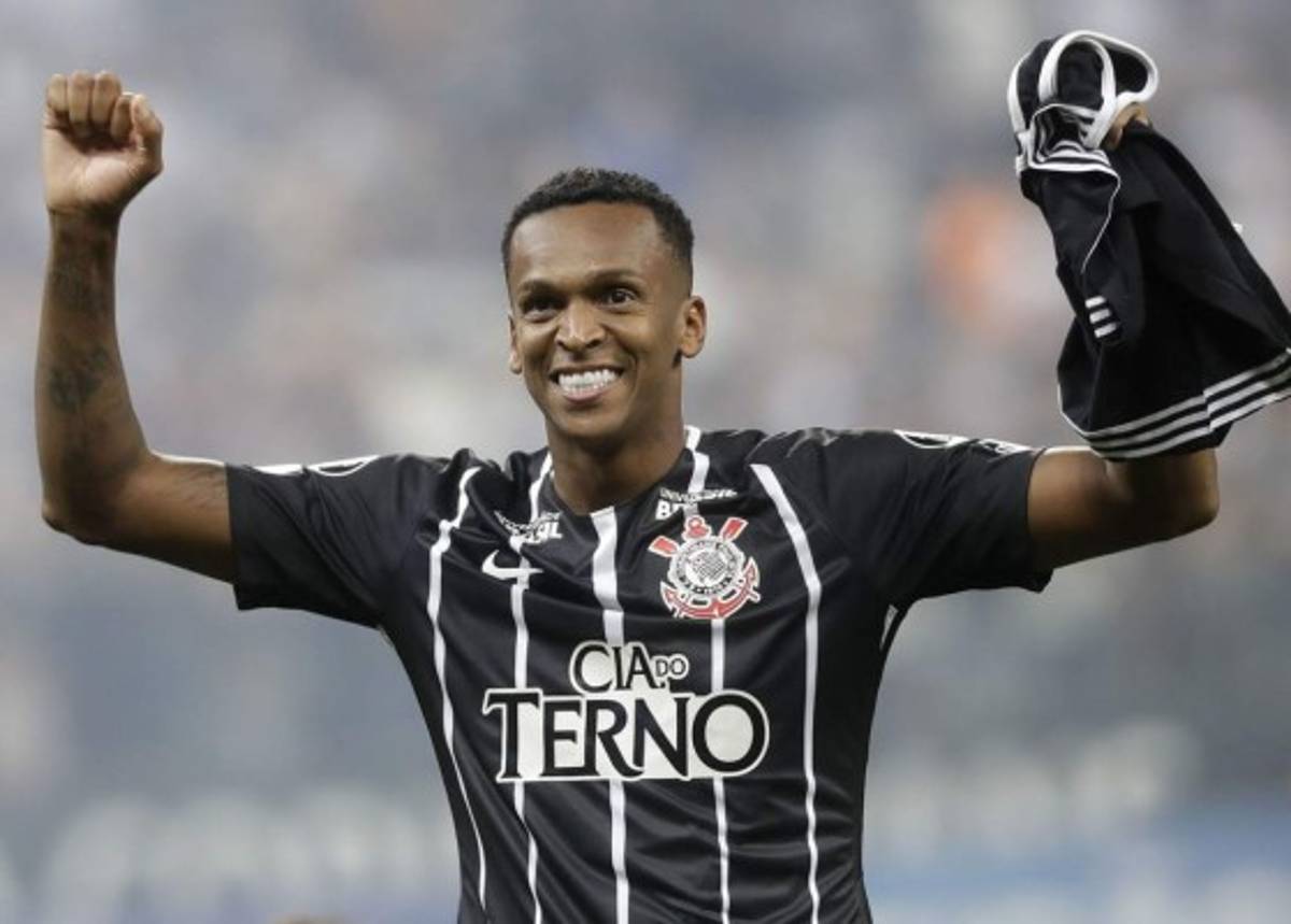 TOP: Grandes futbolistas activos que juegan en ligas desconocidas