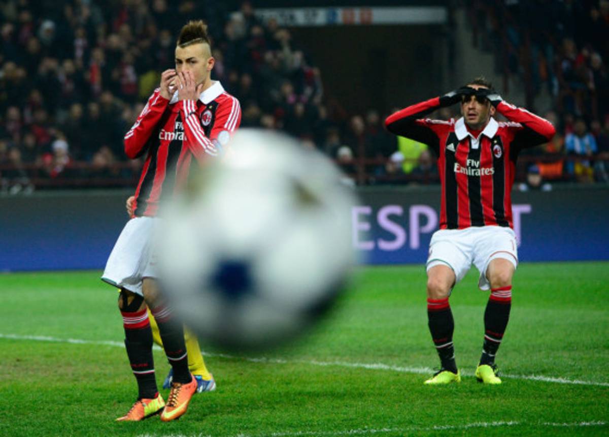 Milan venció 2-0 al Barcelona en un partido de la Champions League.