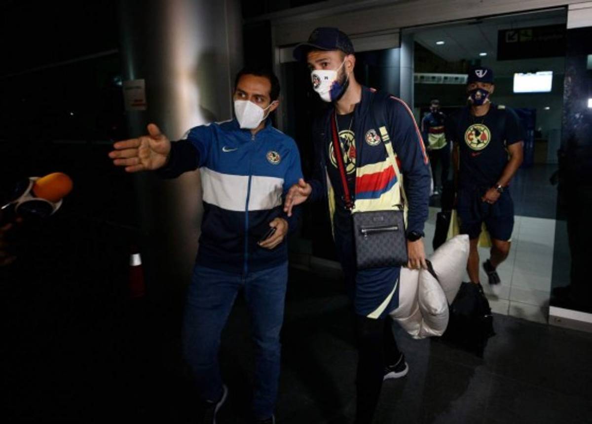 Con toda la artillería: El América de Solari llegó a Honduras y trae a sus figuras para juego ante Olimpia