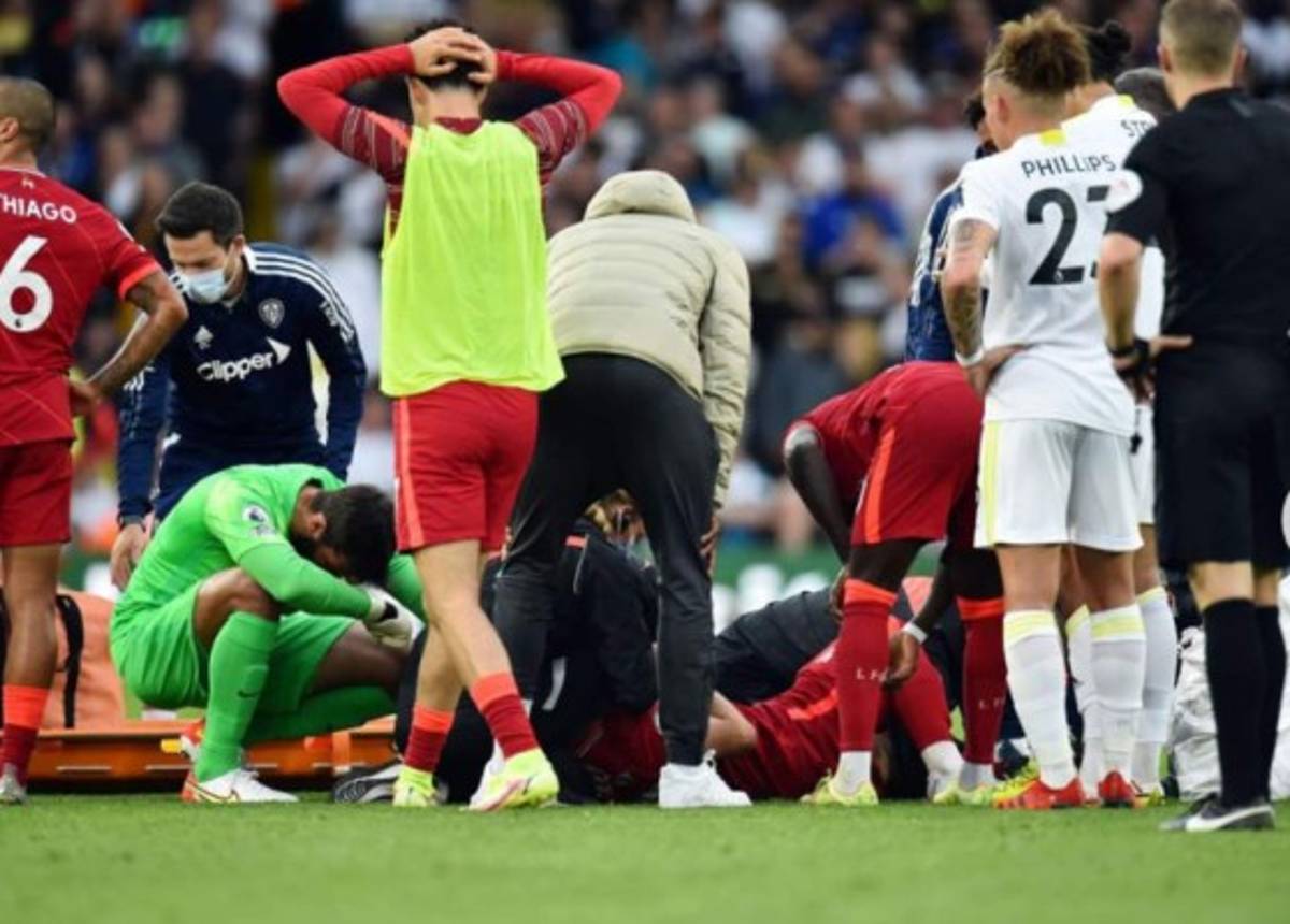 No apto para sensibles: Así fue la escalofriante lesión de Harvey Elliott del Liverpool; sufrimiento y shock de Klopp  