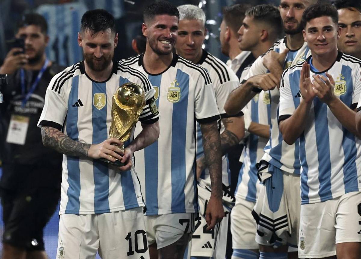 ¿Quién es la mujer? Messi muestra el tatuaje que lleva en su espalda y el portero de Curazao revela qué le dijo el argentino tras el partido