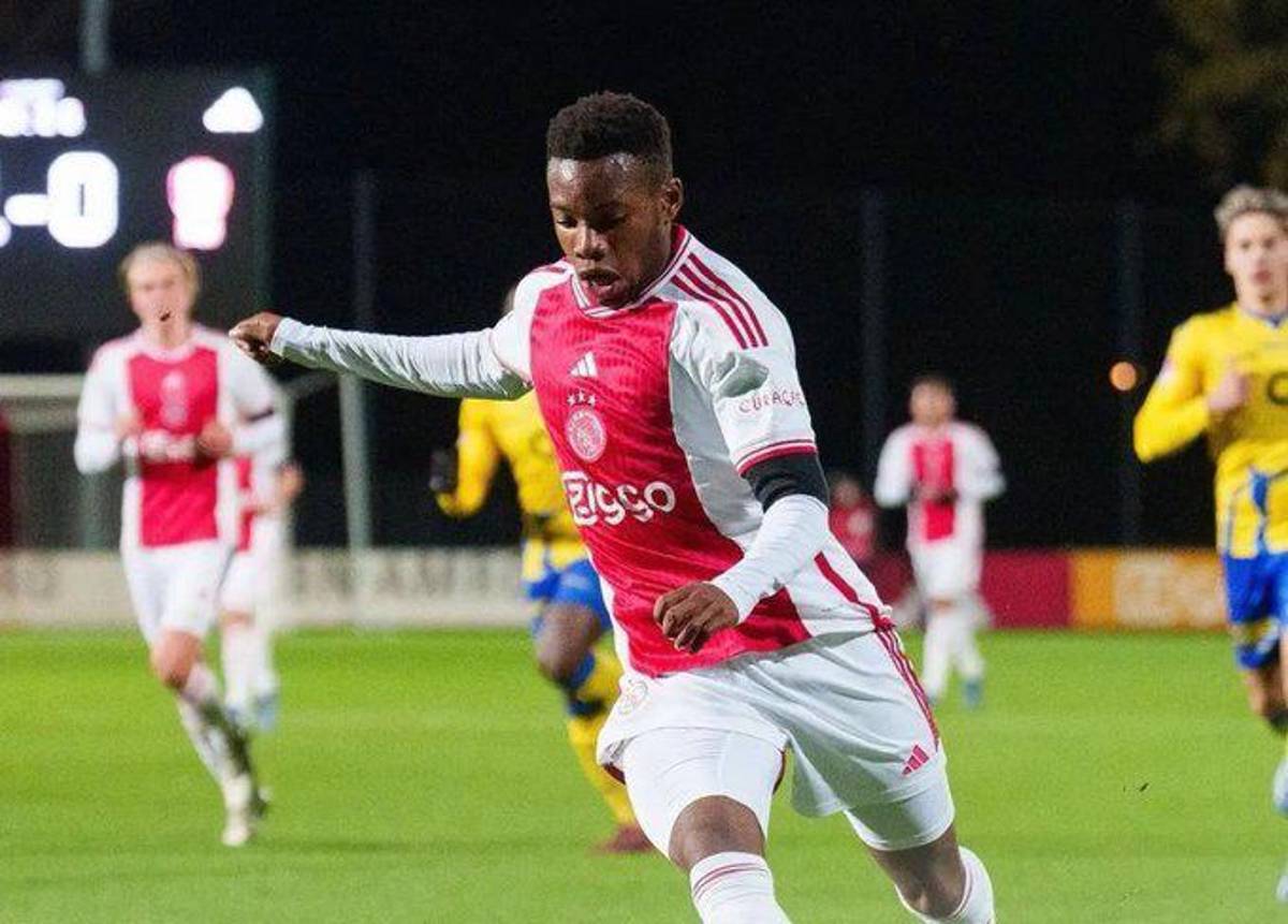 Locura del Bayern por Araujo y Xavi le pide un fichaje al Barça; club español insiste por el Choco Lozano y Keylor es noticia