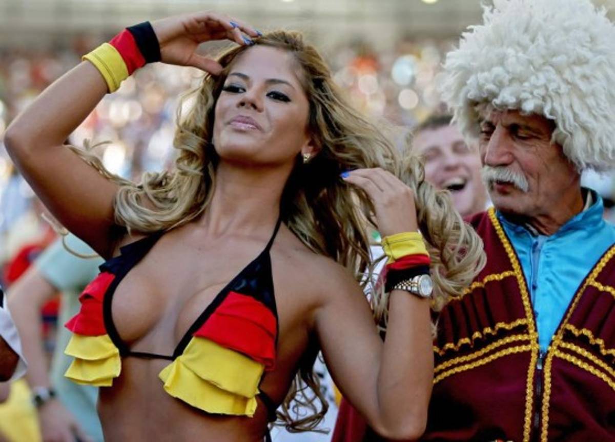 FOTOS: Así es Simone Villar, la bella paraguaya que cautivó en la Copa América