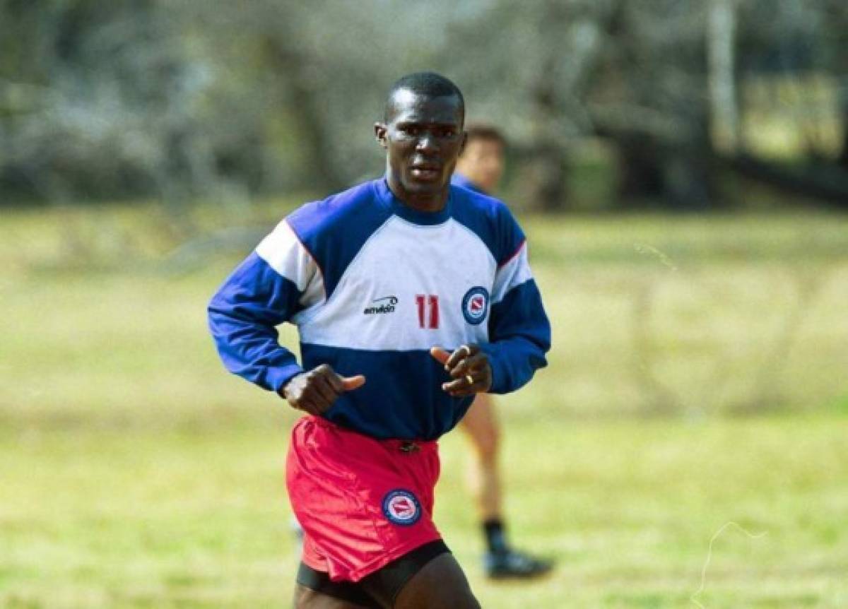 ¡Las cinco estrellas bien puestas! Futbolistas hondureños que jugaron en equipos de renombre por el mundo