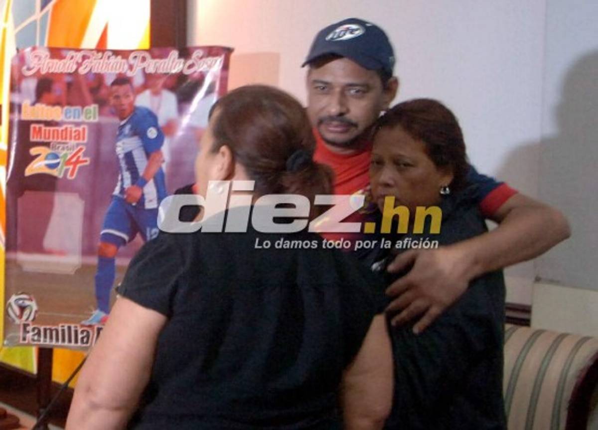 FOTOS: Dolor y llanto inundan el velorio de Arnold Peralta