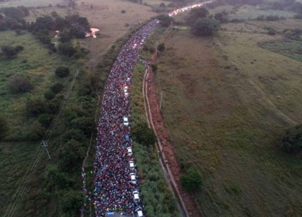 FOTOS: Caravana de migrantes viaja a Ciudad de México para pedir permiso migratorio