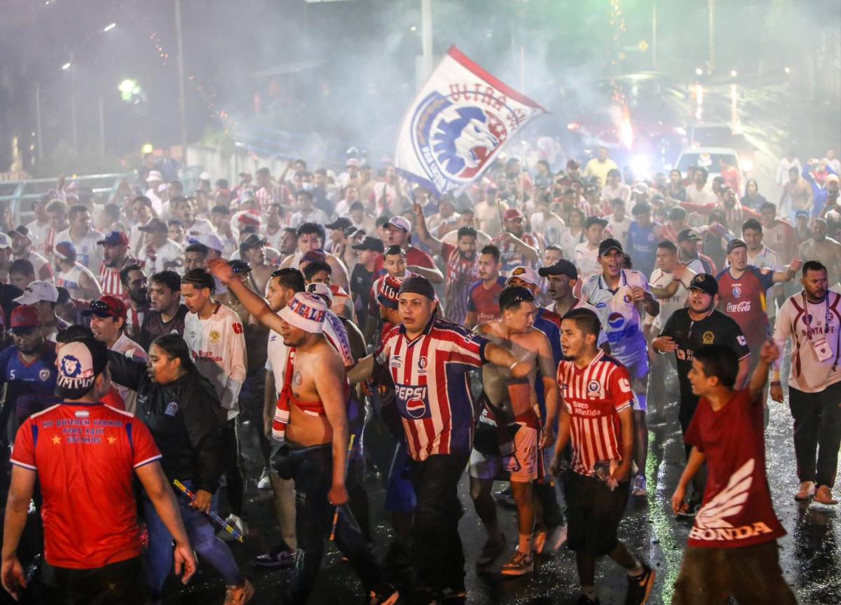 El cántico de Diego Vázquez con el Motagua, tremendo show de la Ultra y la hermosa olimpista que enamoró en el Nacional