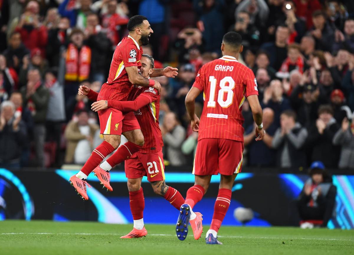 Liverpool, candidato al título, se afianza en la Champions League tras vencer al Bologna con actuación brillante de Salah