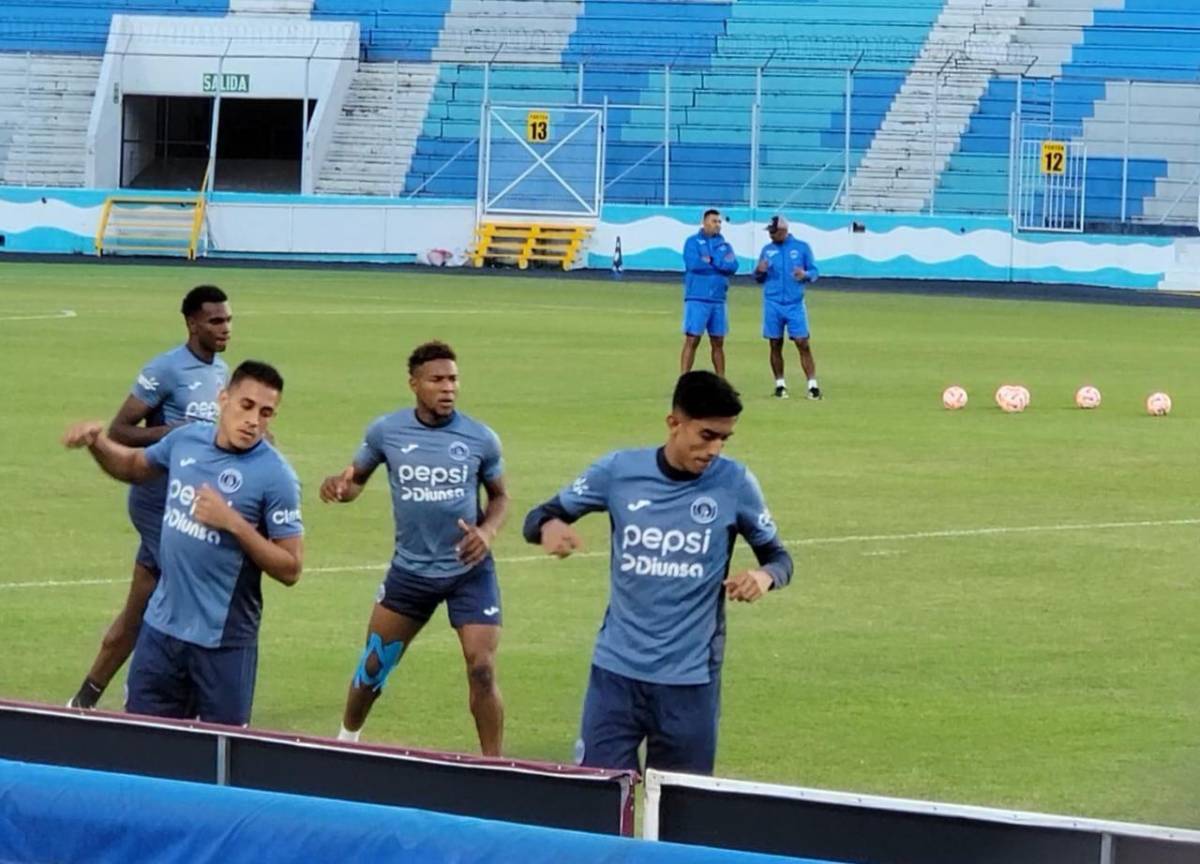Técnico de Motagua anuncia dura noticia previo al duelo ante Olancho, reciben visita de lujo y no se olvidan de las bromas