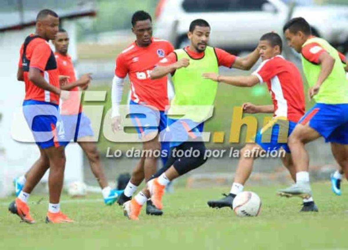 EN FOTOS: Risas, novatos y entrega, así fue el entreno del Olimpia