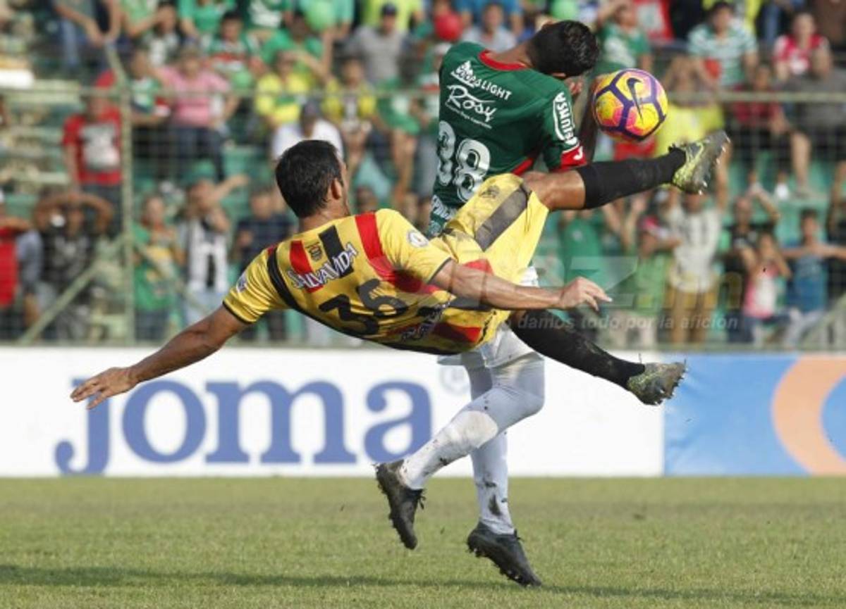 NO VISTE EN TV: ¿Para quién fue? El obsceno gesto de Costly y el reclamo de Claros