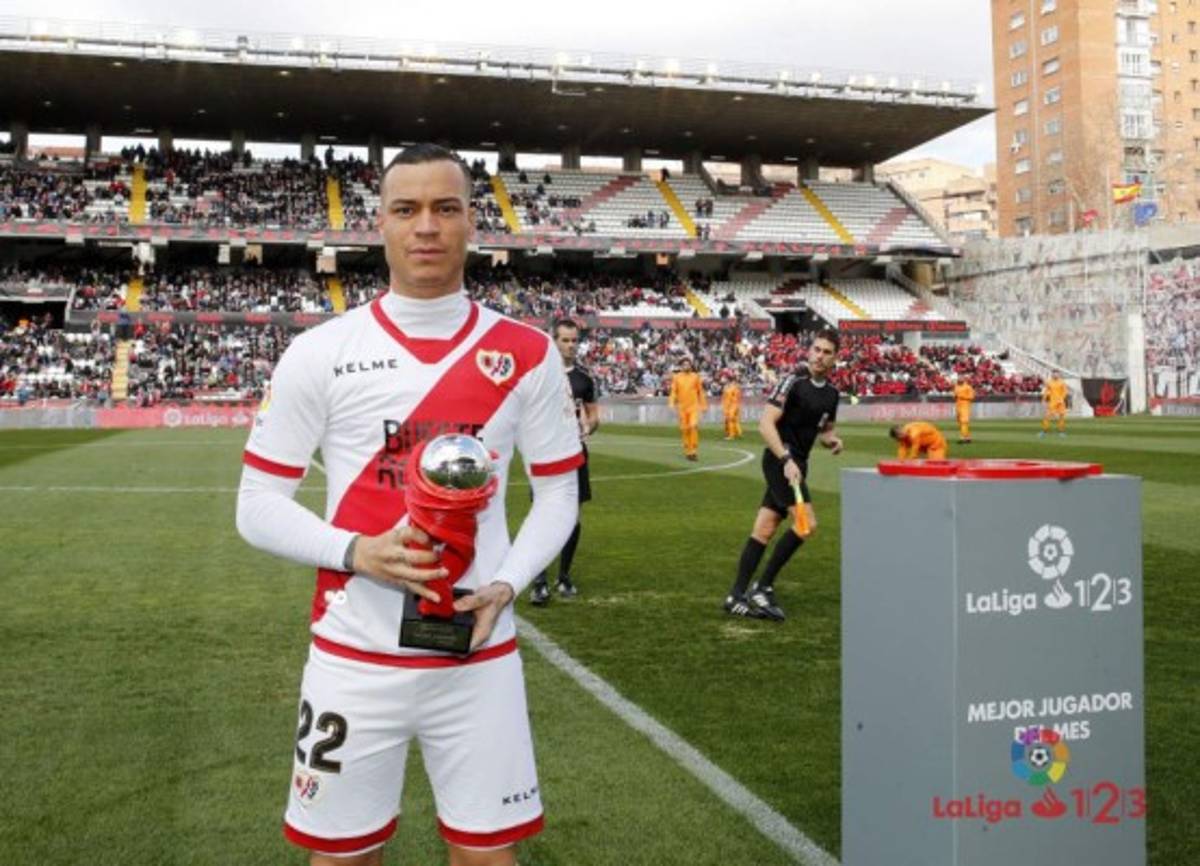 FICHAJES: PSG tienta a CR7; Madrid tiene nuevo delantero y pelea crack con el Barça