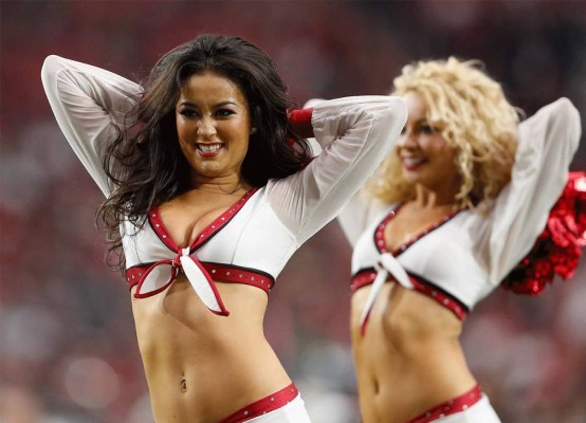 Las cheerleaders que engalanan la NFL
