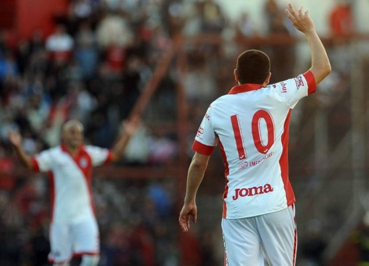 Grandes futbolistas que desempolvaron los tacos y salieron del retiro