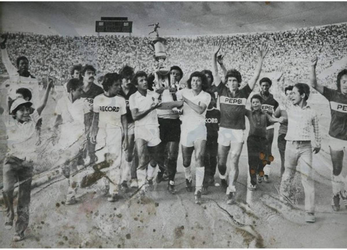 Colección de fotos históricas del Olimpia en su 103 aniversario